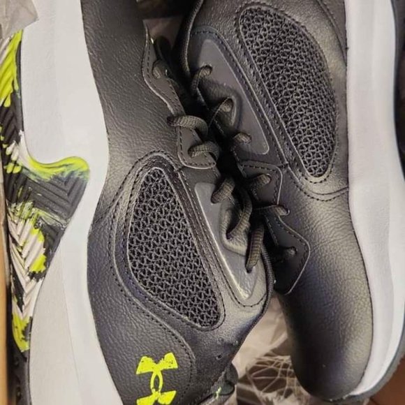 New unusex Under Armour running shoes - Picture 3 of 3